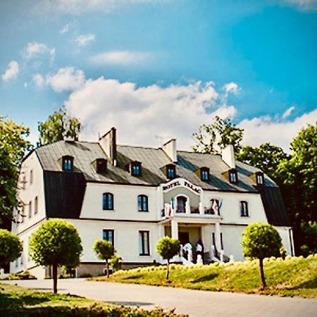 Hotel Palac W Myslecinku ビィドゴシュチュ エクステリア 写真
