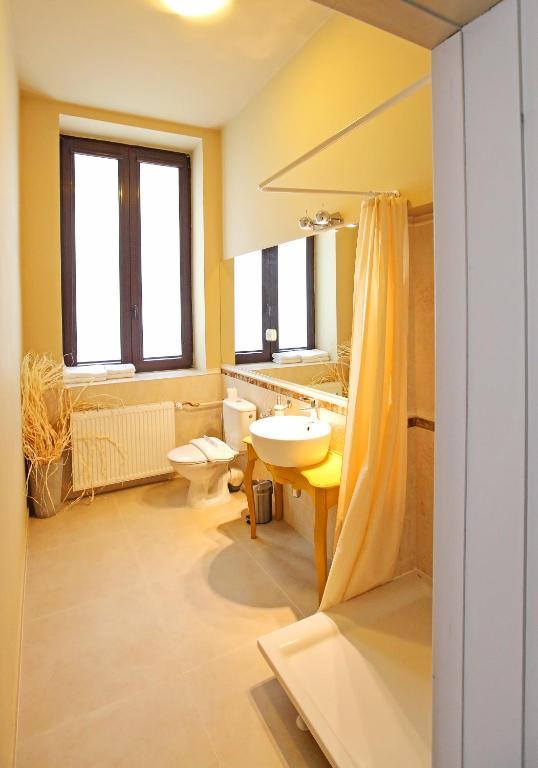 Hotel Palac W Myslecinku ビィドゴシュチュ 部屋 写真